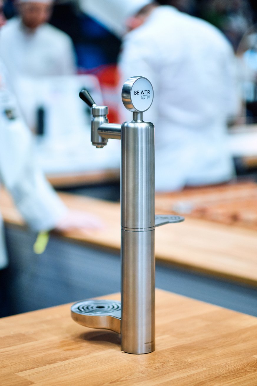 How can sponsors help international event organisations tackle waste?