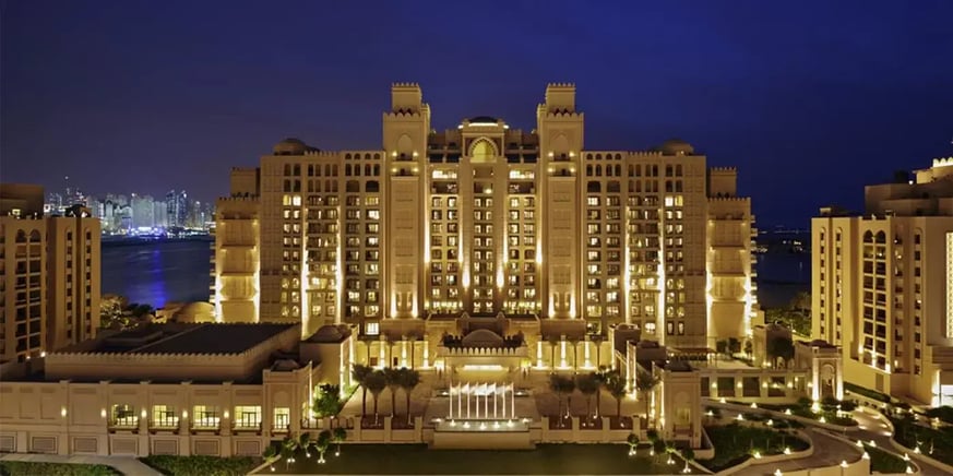 ACCOR and BE WTR partner to offer solutions that help hotels get rid of single use plastic.