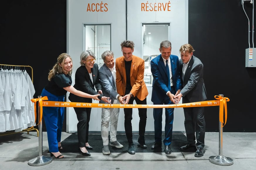 BE WTR inaugure son premier site Nord-Américain d’embouteillage automatique à Montréal, une solution durable, locale et zéro plastique pour l’hôtellerie et la restauration